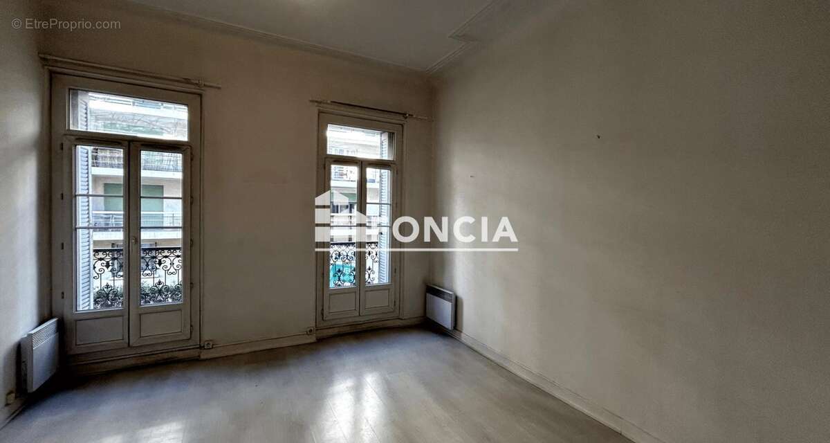 Appartement à MARSEILLE-8E