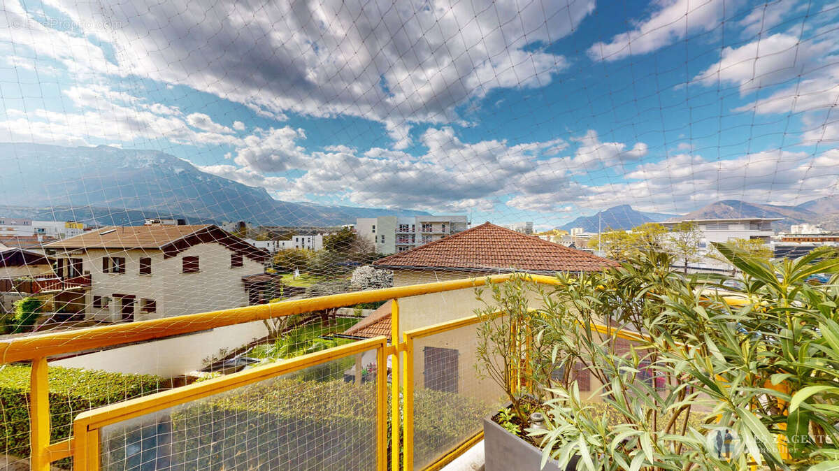 Appartement à ECHIROLLES