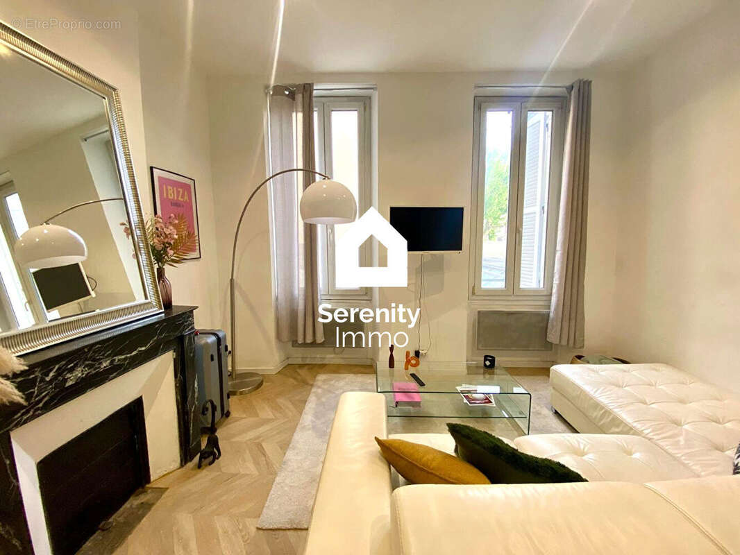 Appartement à MARSEILLE-6E