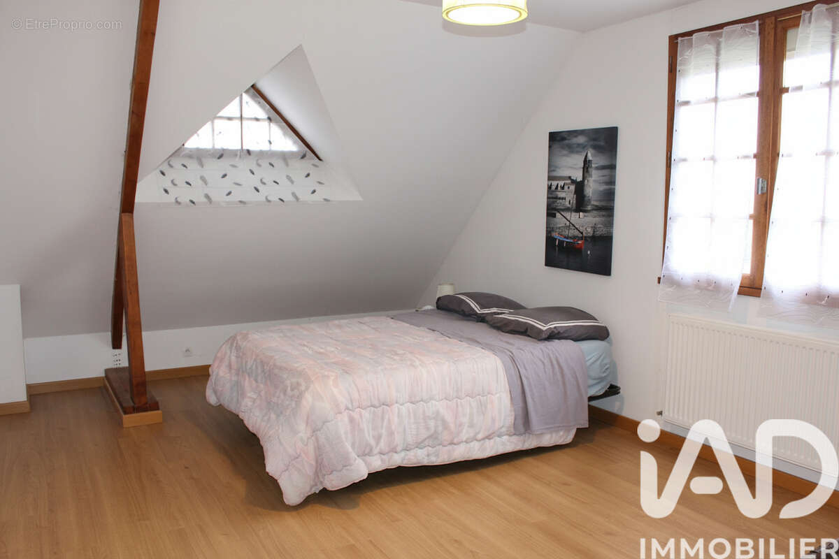 Photo 9 - Maison à AMBRIERES-LES-VALLEES
