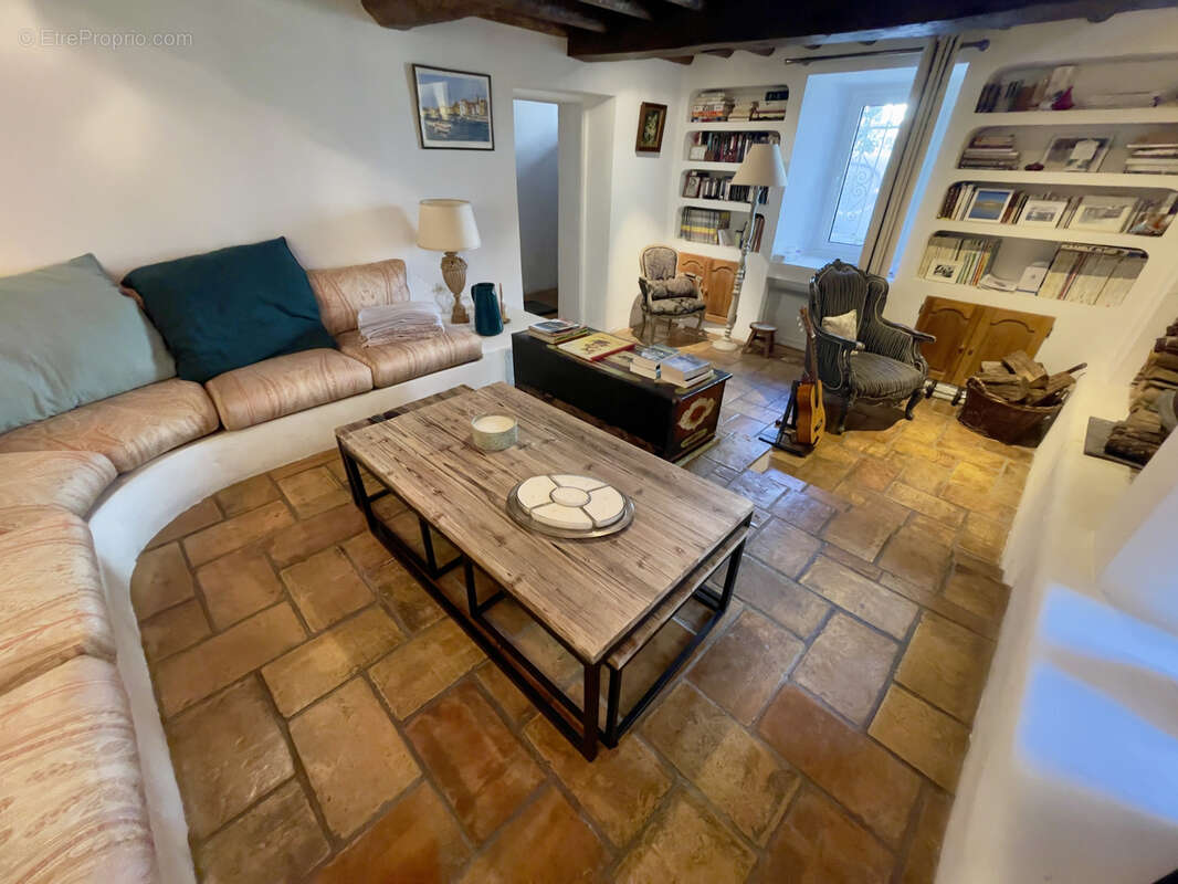 Maison à PLAN-DE-LA-TOUR