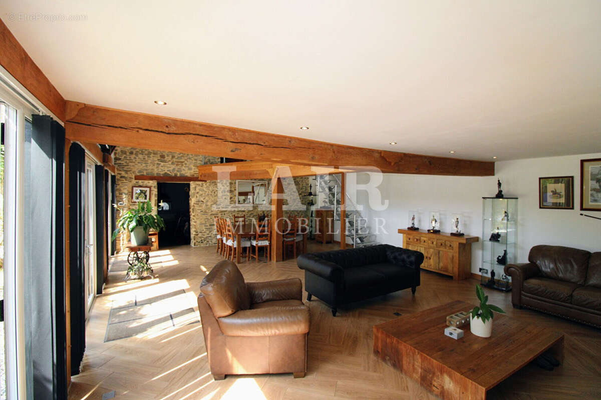 Magnifique propriété sur 1,8 hectares à vendre en Exclusivité secteur Pre En Pail Saint Samson - Réf: A15545 - photo 3