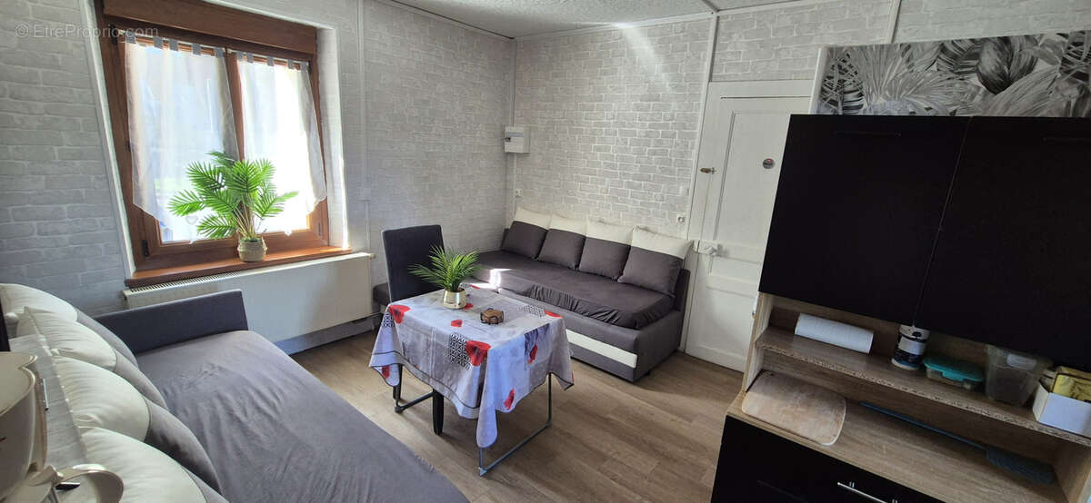Ensemble immobilier à fort potentiel / Rendement locatif   Saint-Gobert (02) - photo 8