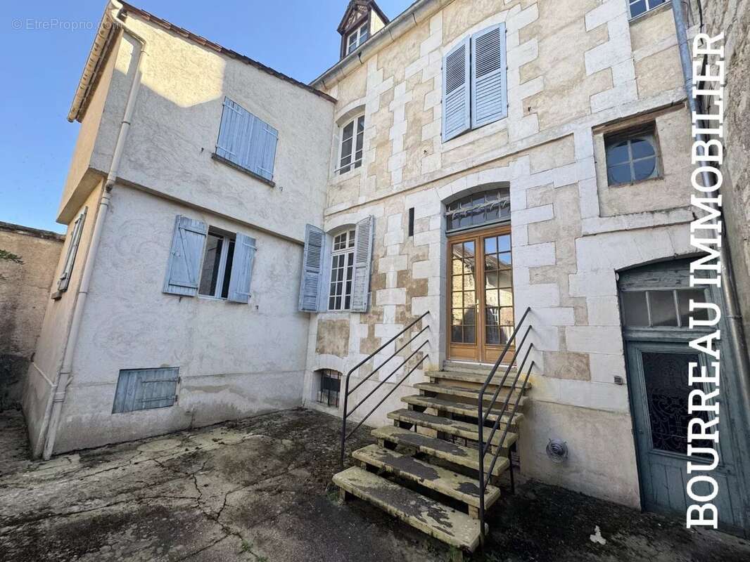 Appartement à JOIGNY
