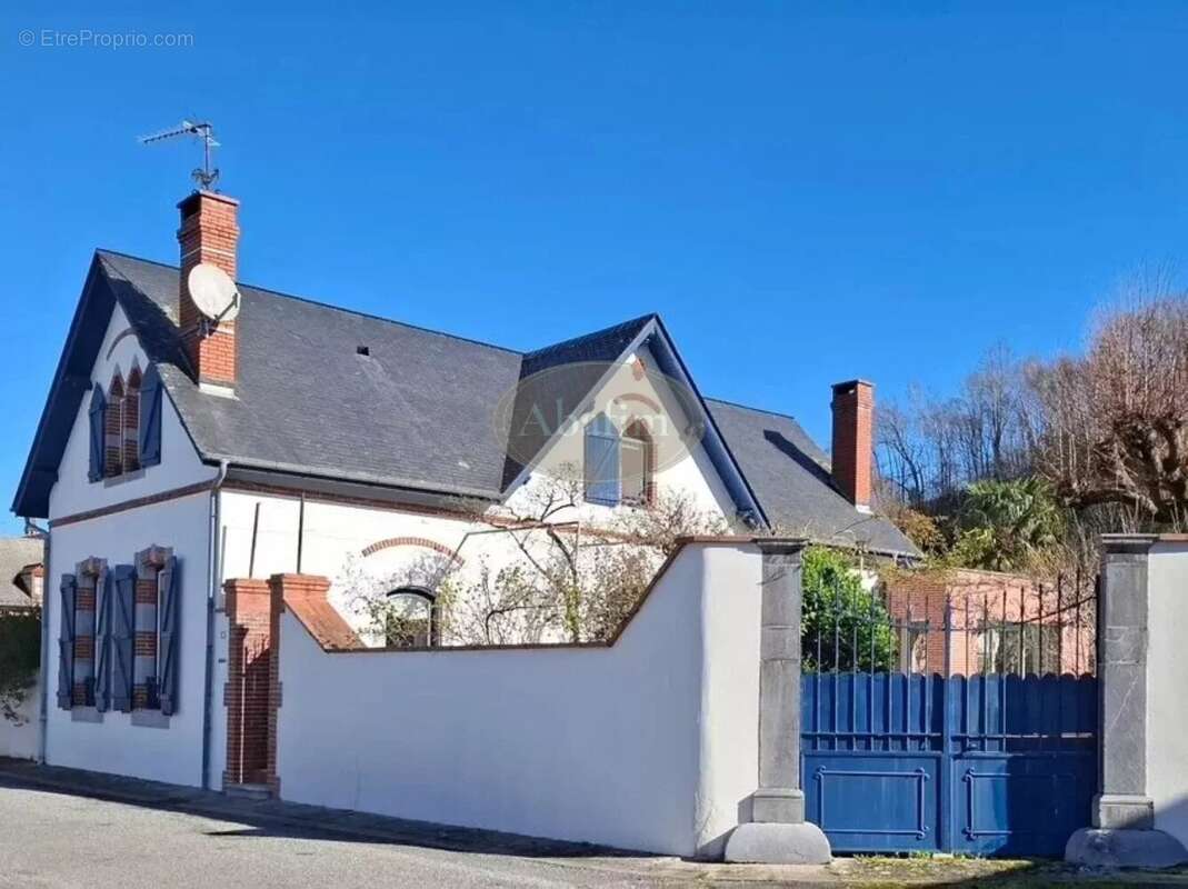 Appartement à MONTAUT