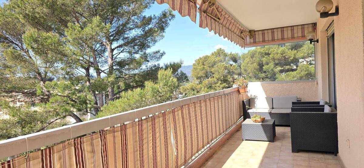 Appartement à LE CANNET