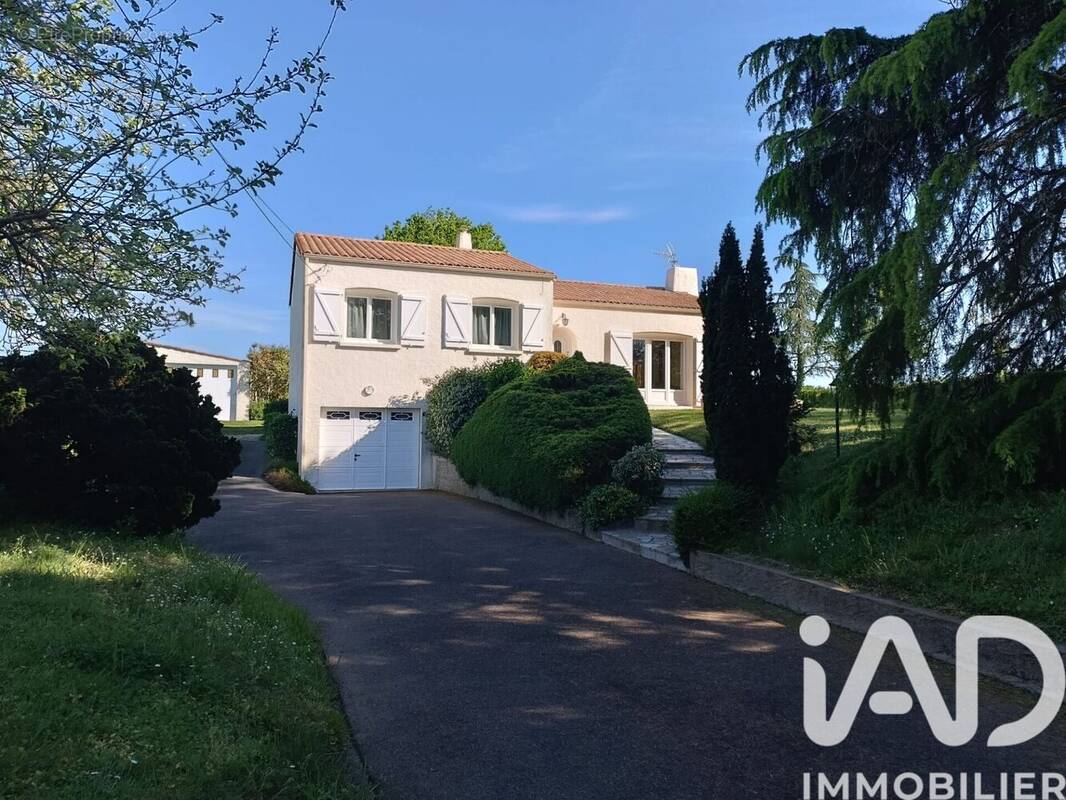 Photo 1 - Maison à AUBIGNY