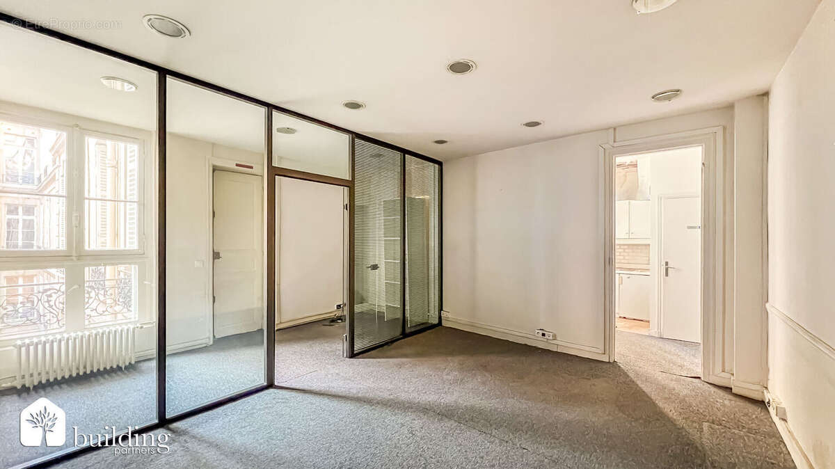 Appartement à PARIS-8E