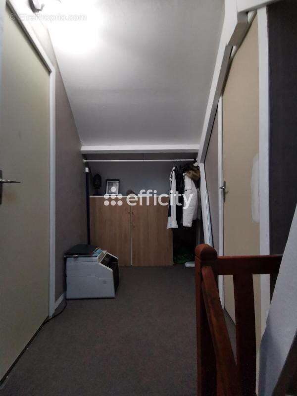 Maison à SAINT-SEVER-CALVADOS