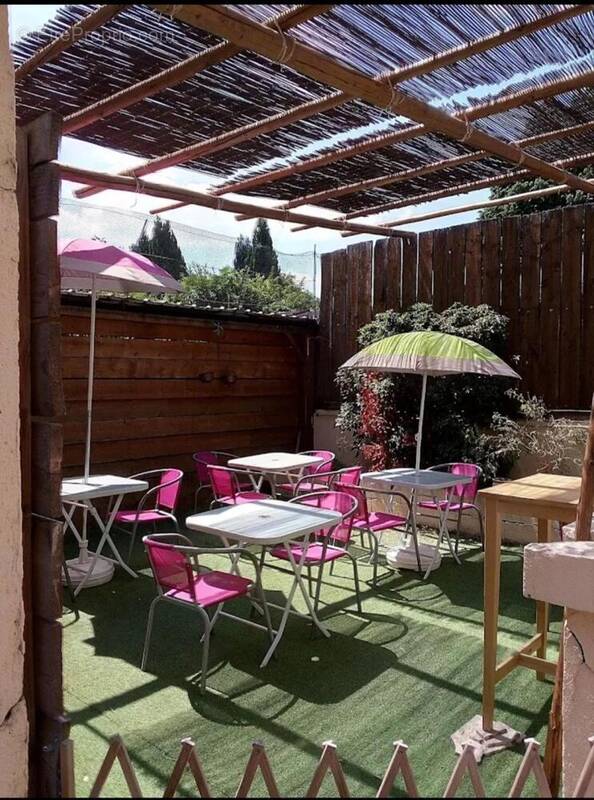 Photo 1 - Commerce à NEUVES-MAISONS