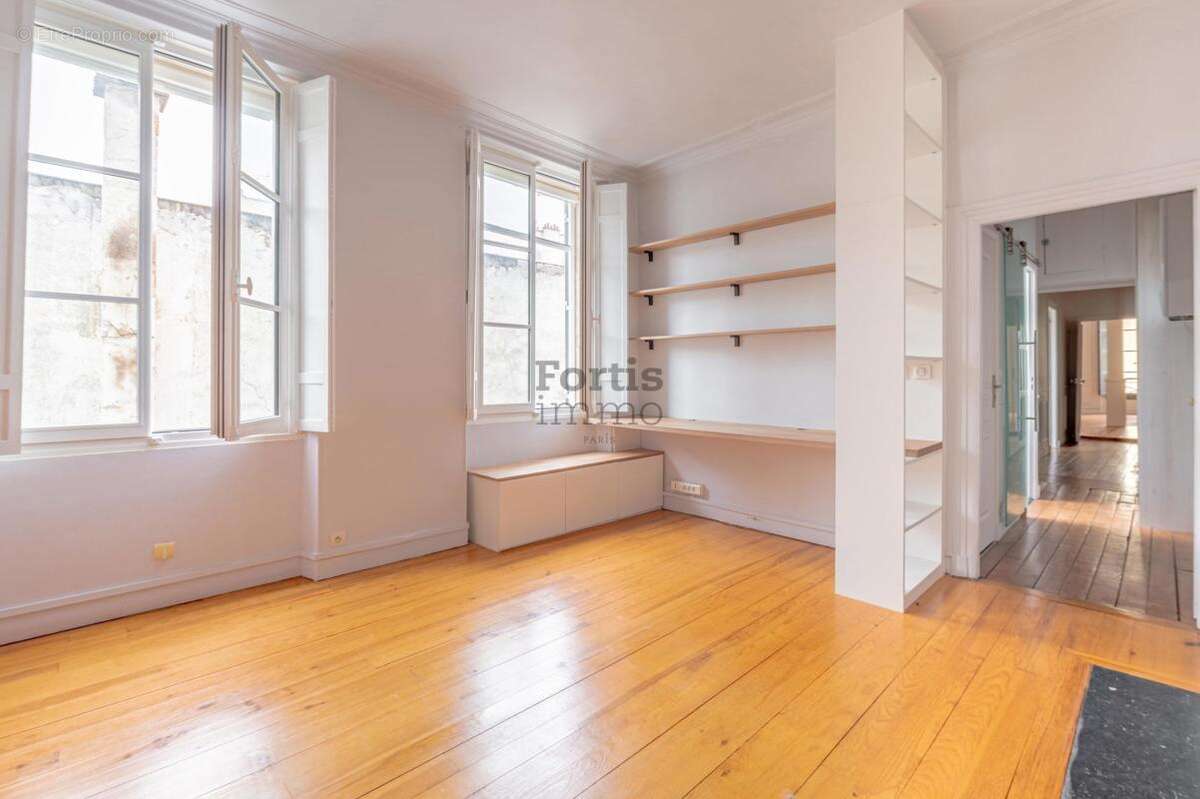 Appartement à VERSAILLES