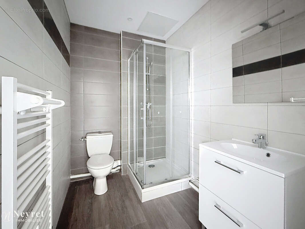 Appartement à SAINT-ETIENNE