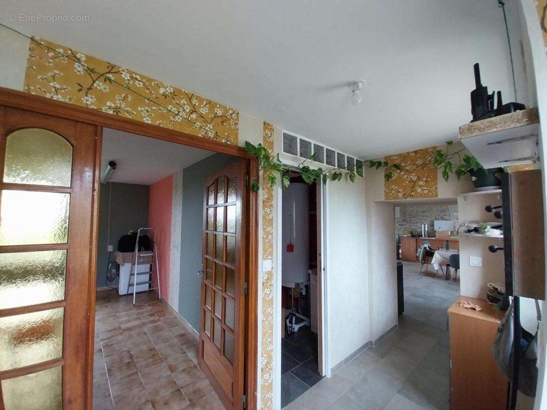 Maison à SAULGES