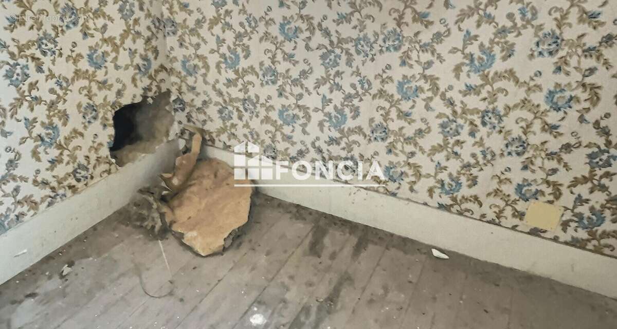 Maison à VILLE-SOUS-ANJOU