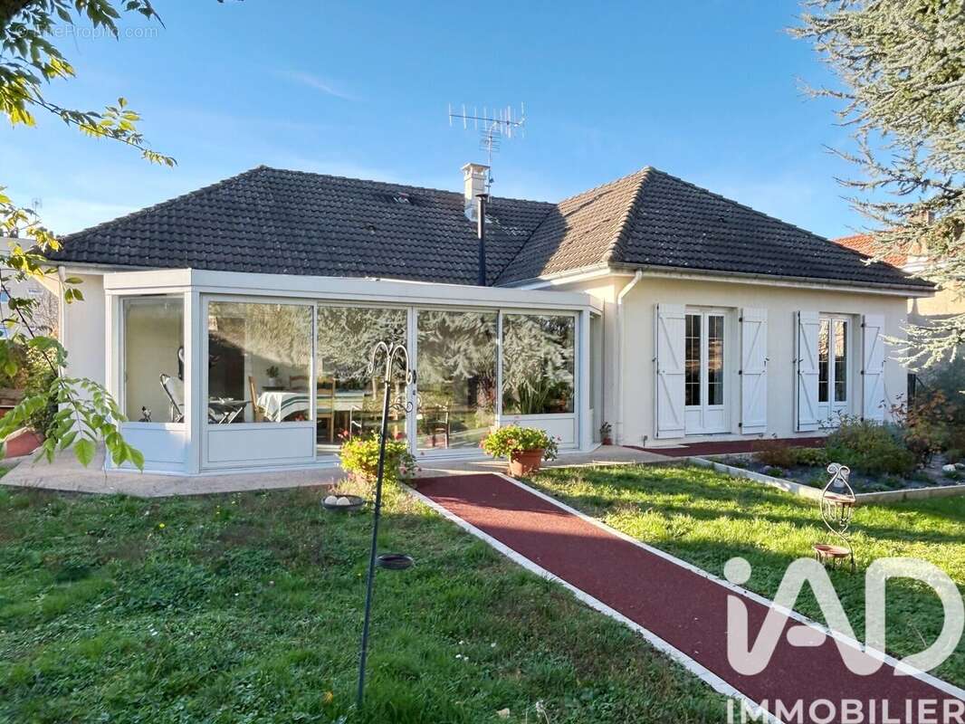 Photo 3 - Maison à AUTUN