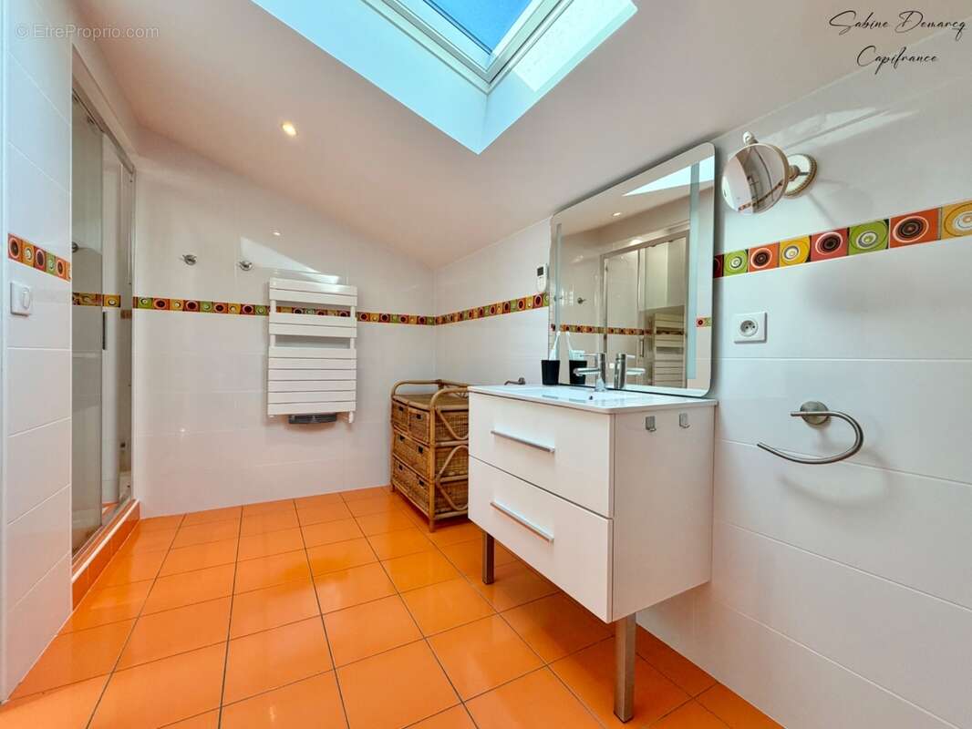 En EXCLUSIVITÉ - Maison Contemporaine avec piscine à ASCAIN - photo 13