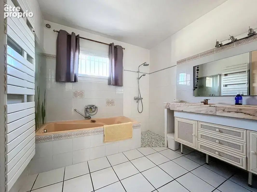 Jonquerettes - villa 7 pièces - terrain 1650m2 - piscine - photo 10