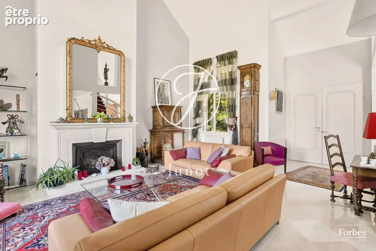 Croissy-sur-Seine - CENTRE-VILLE - Maison - 5 chambres - 179.02m² - Terrain 587m². - photo 6