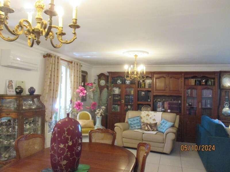 Maison à LA TOUR-DU-CRIEU