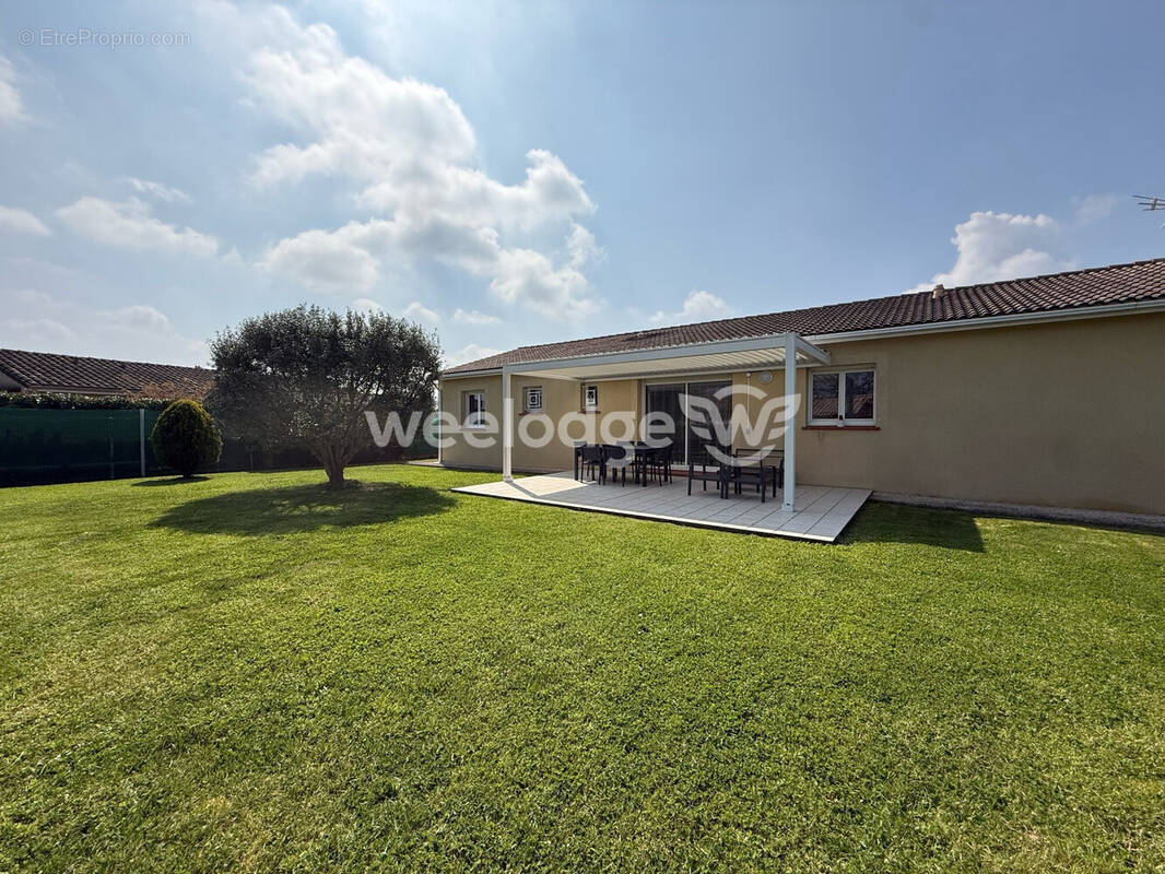 Maison à MONDONVILLE