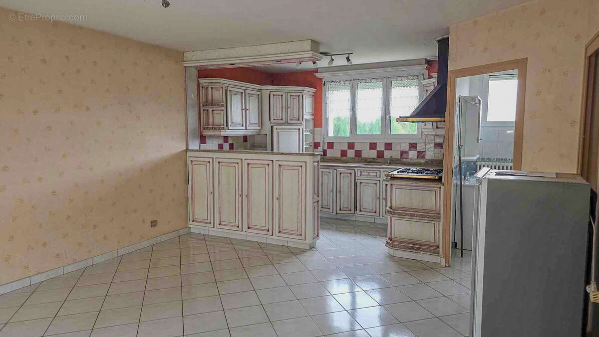 Maison à SAINT-CALAIS