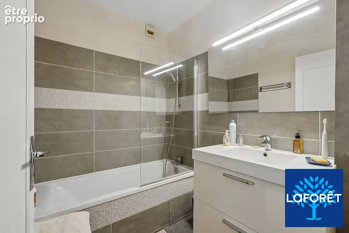 Appartement Villeurbanne 3 pièces 75m2 balcon - photo 10