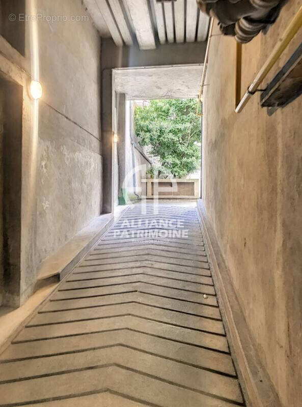 Parking à PARIS-14E