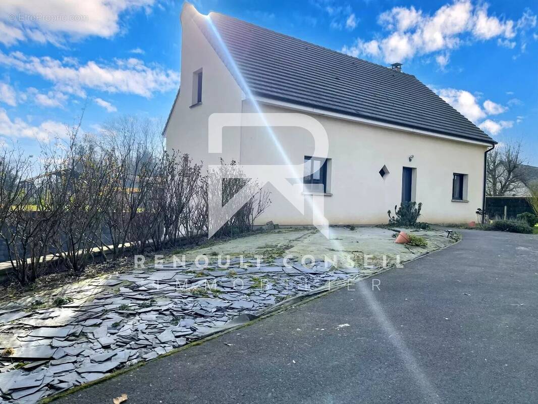 Maison à MESNIL-RAOUL