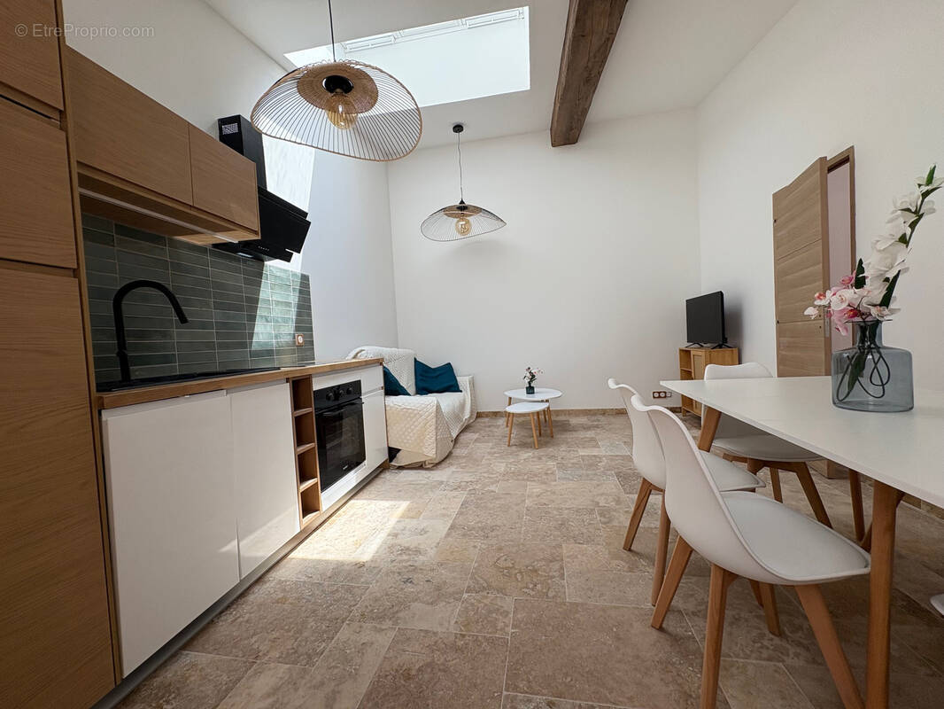 Appartement à MARSEILLE-7E