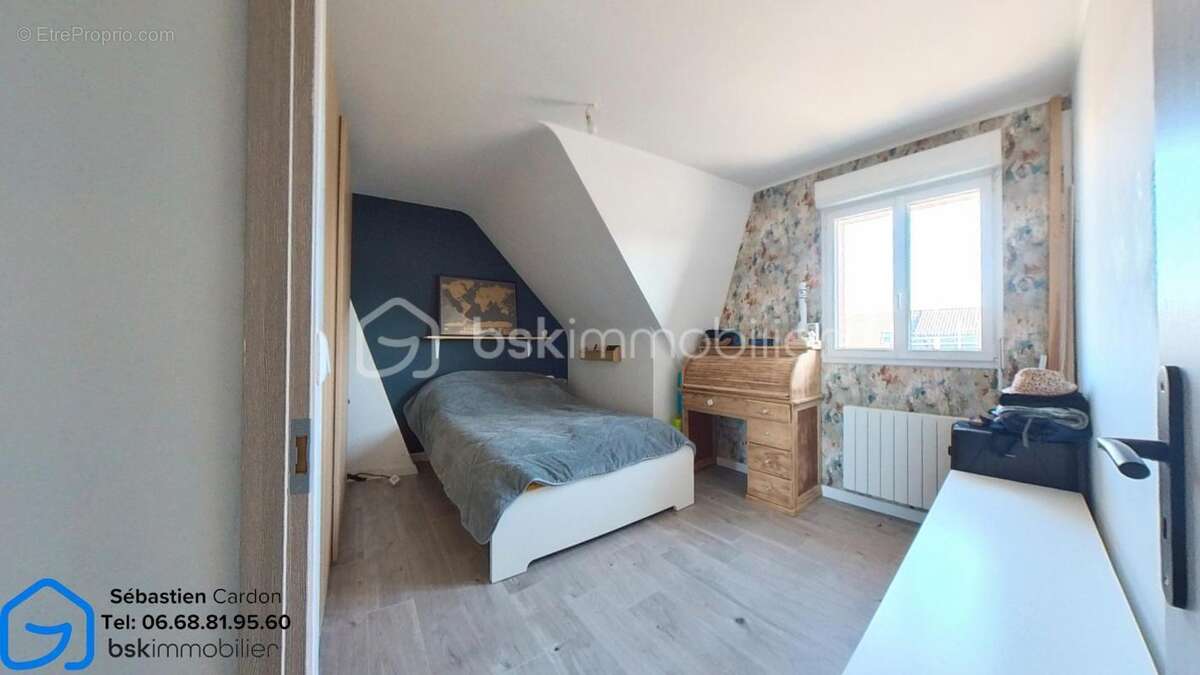 Maison à COURRIERES