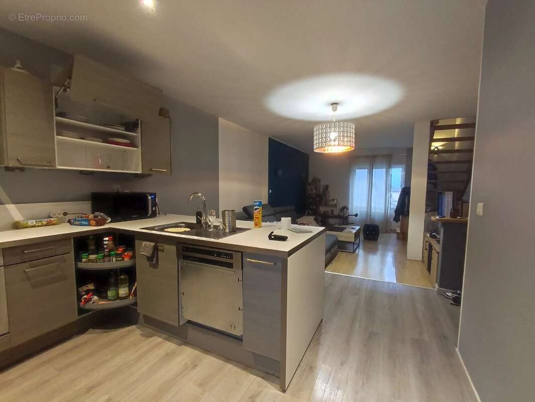 Appartement à SAINT-JUERY