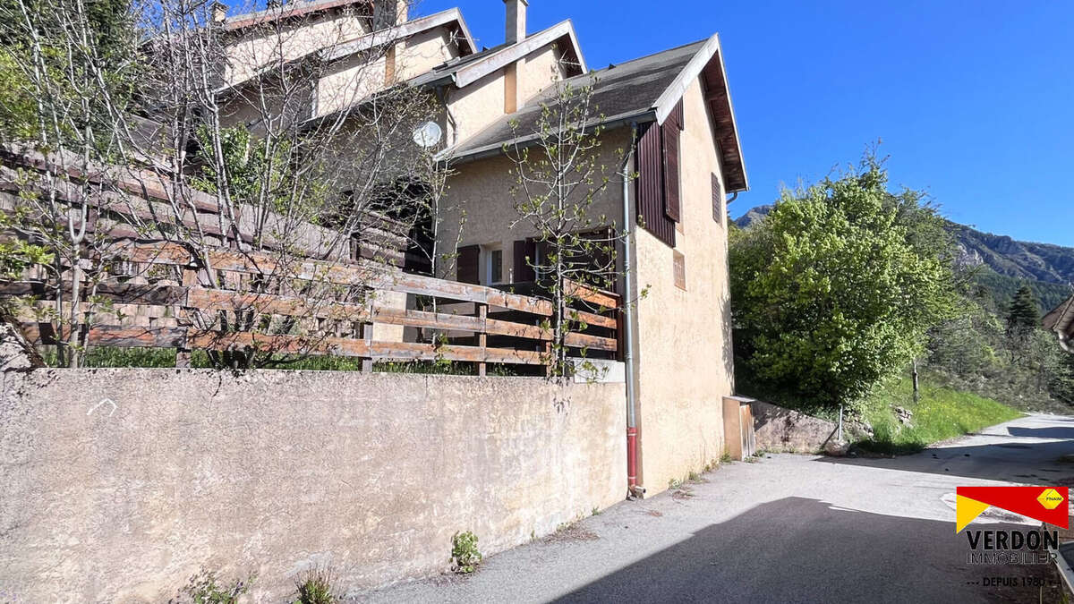 Photo 9 - Maison à VILLARS-COLMARS