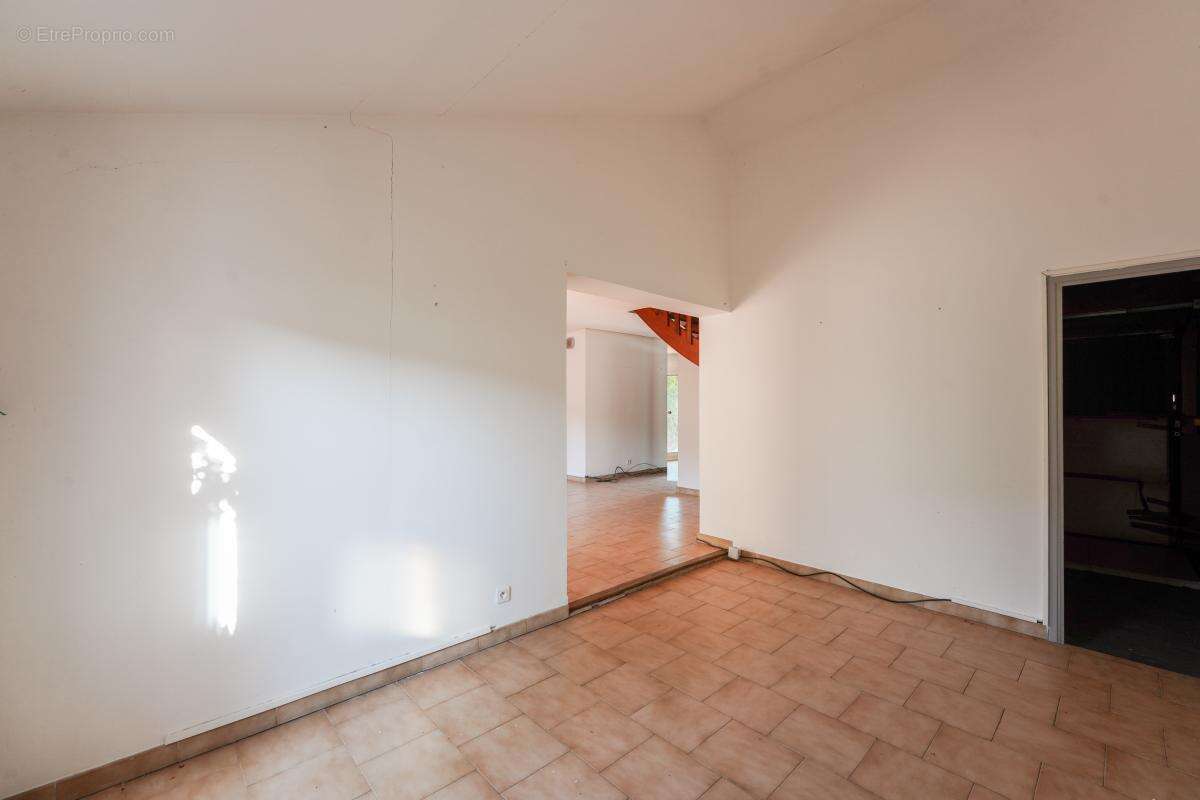 Maison à MARSEILLE-9E