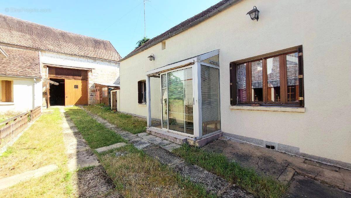 Maison à MICHERY
