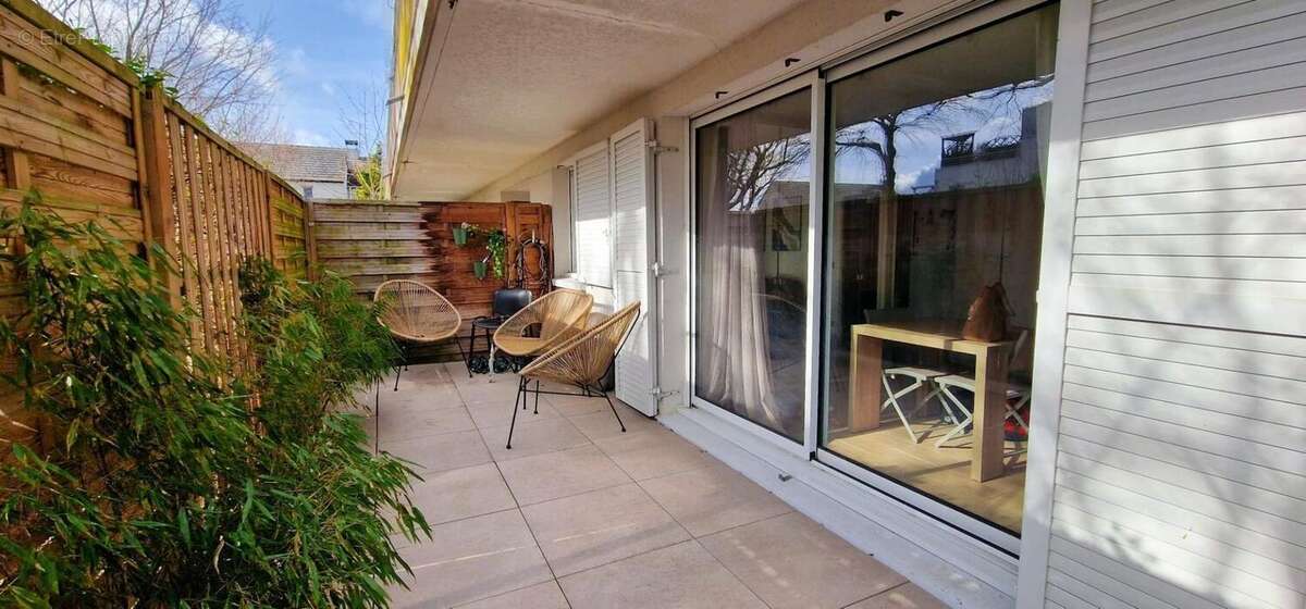 Photo 2 - Appartement à SAINTE-GENEVIEVE-DES-BOIS