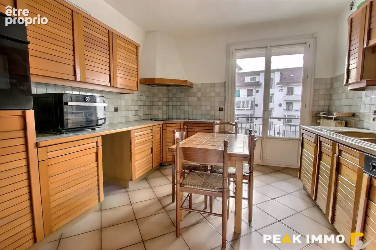 Appartement T3 - 90m2 - Annecy - place de parking - photo 7