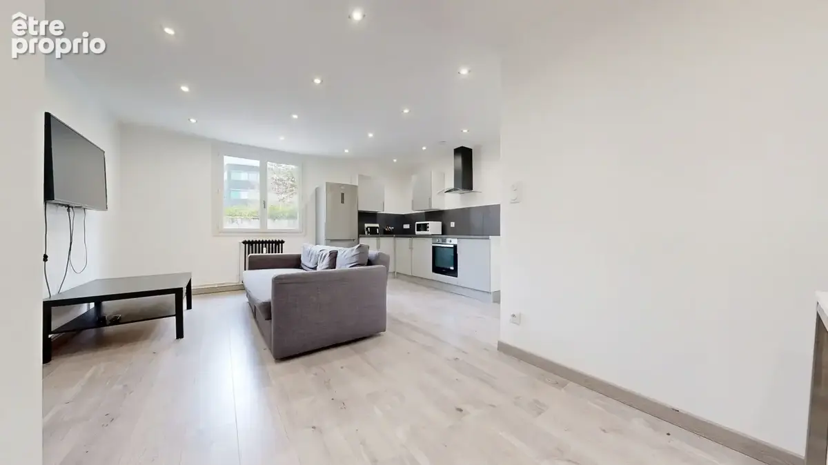 Appartement 3 pièces 70 m² à vendre à Villeurbanne (69100) - photo 2