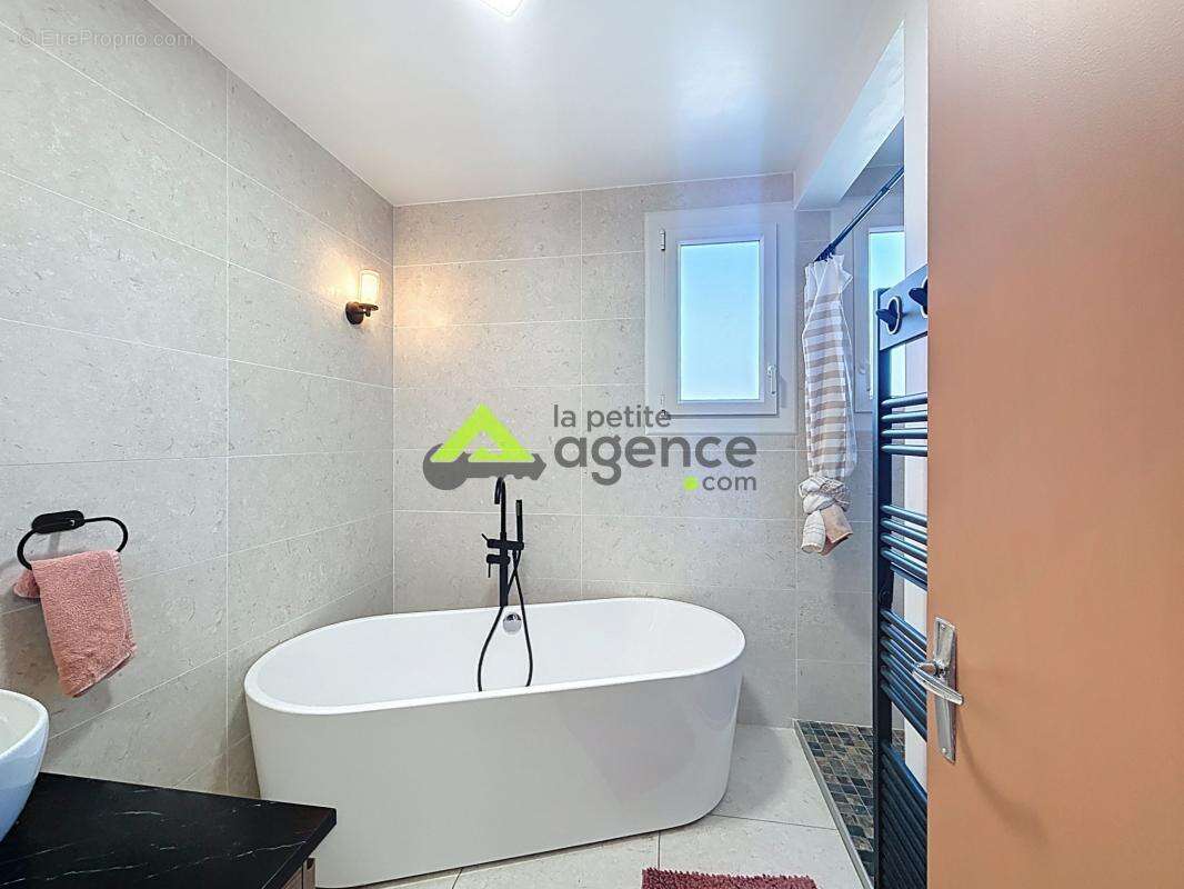 Maison à SAINT-VAURY