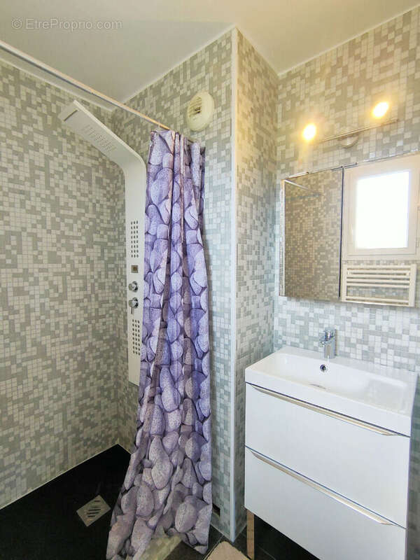 Appartement à MANDELIEU-LA-NAPOULE