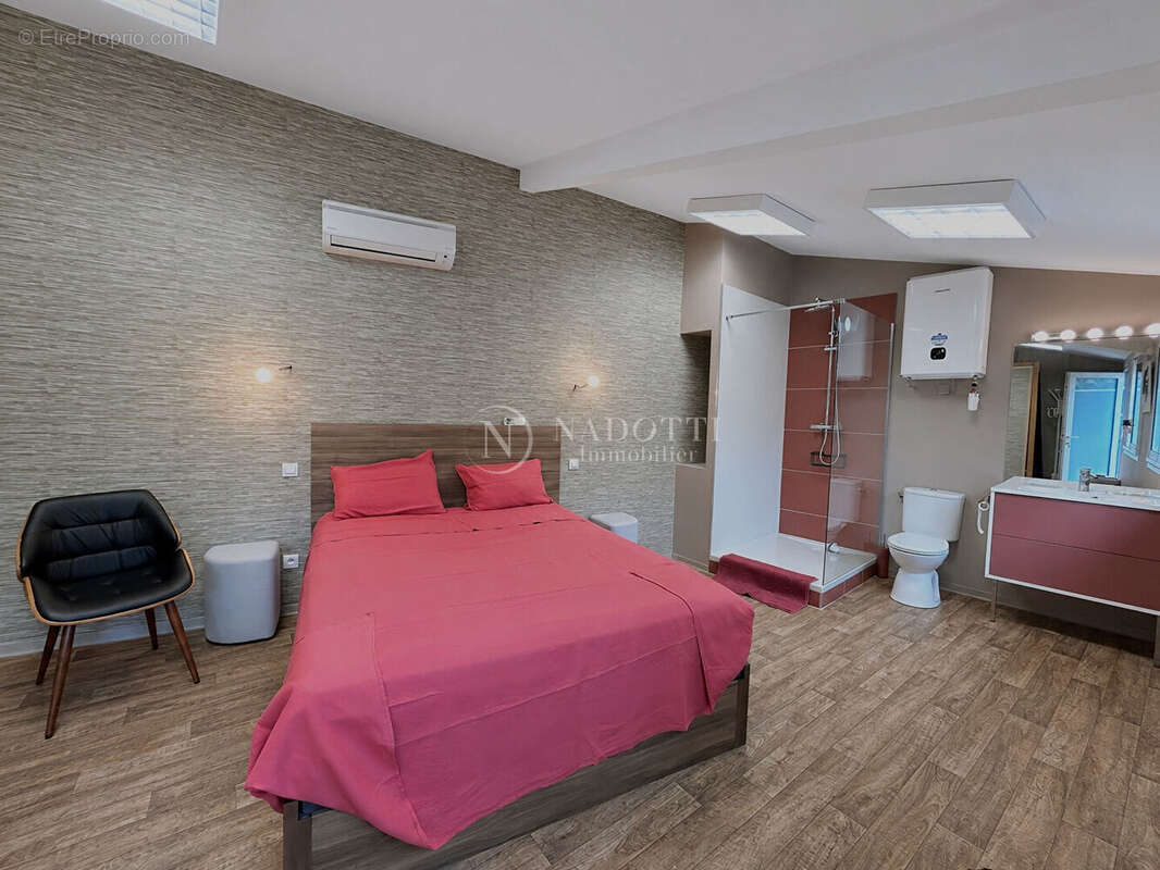 Caumont sur Durance - Superbe Villa  en colline  de 230 m2 avec piscine - photo 11
