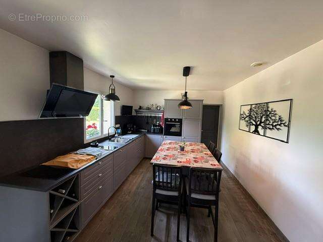 Maison 114 m² à Cordebugle  - photo 8