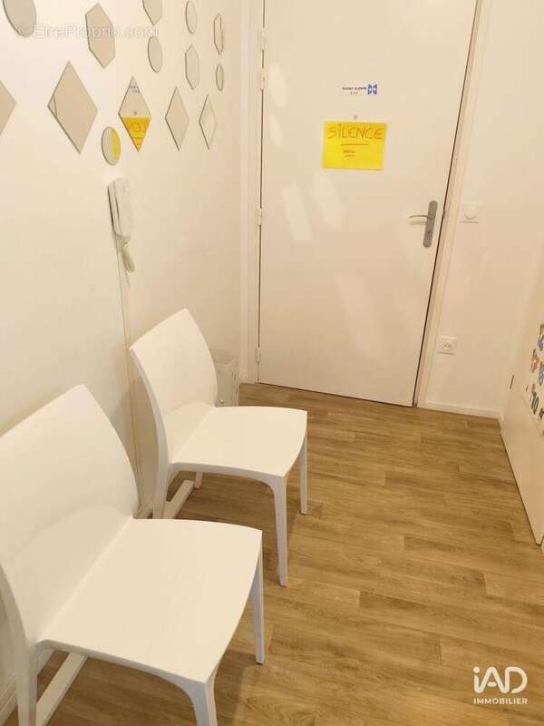 Photo 3 - Commerce à TRAPPES