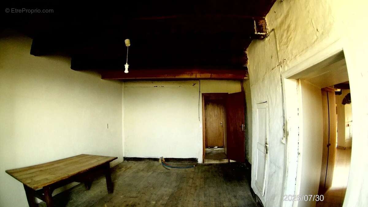 Maison de caractère du XVIIᵉ siècle à restaurer – Au cœur de Castelnau-Pégayrols - photo 8