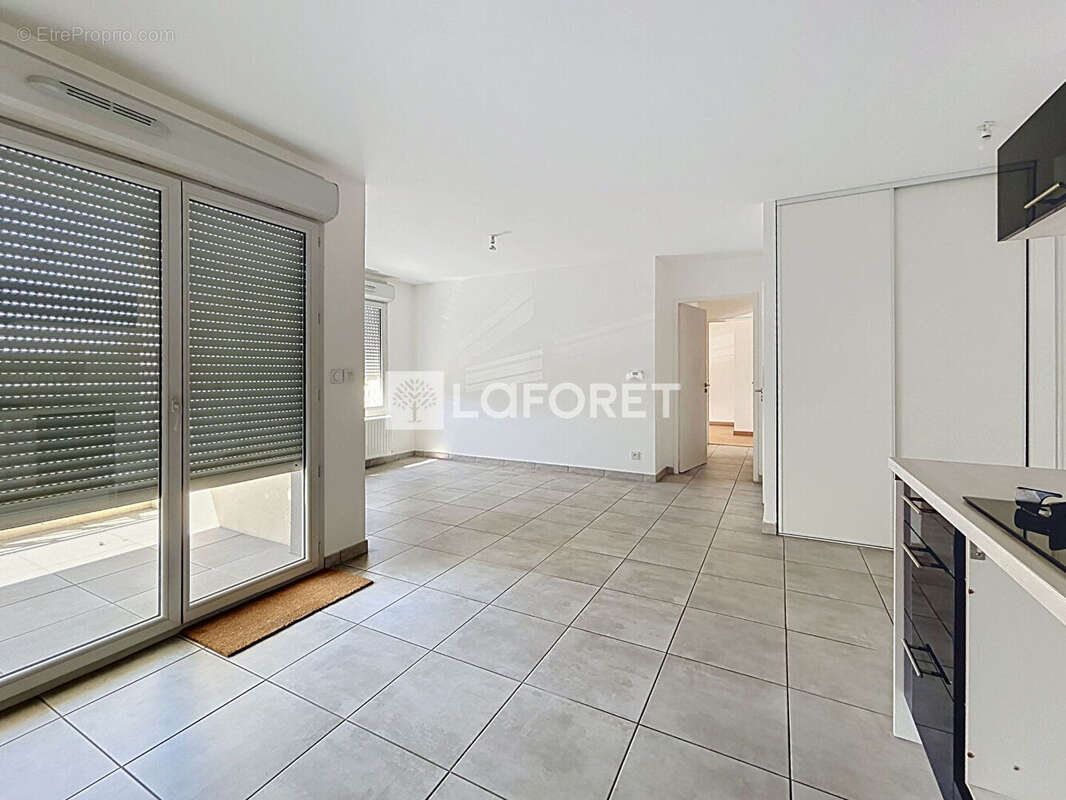 À VENDRE. Appartement Reyrieux 3 pièce(s) 60.53 m2 - photo 6