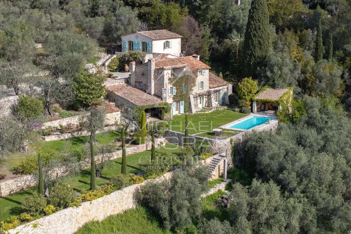 Elegante Bastide dominant l'arrière -pays - photo 16