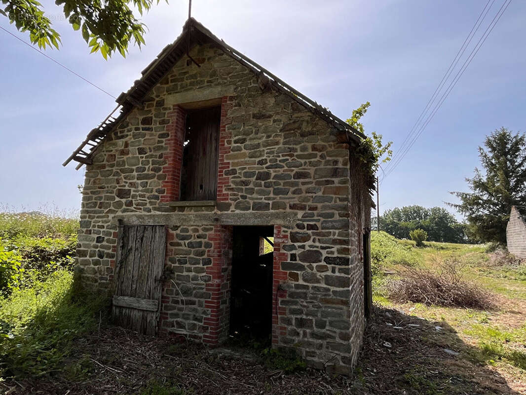 VITRE (35) - fermette sur 1ha 60a. - photo 5