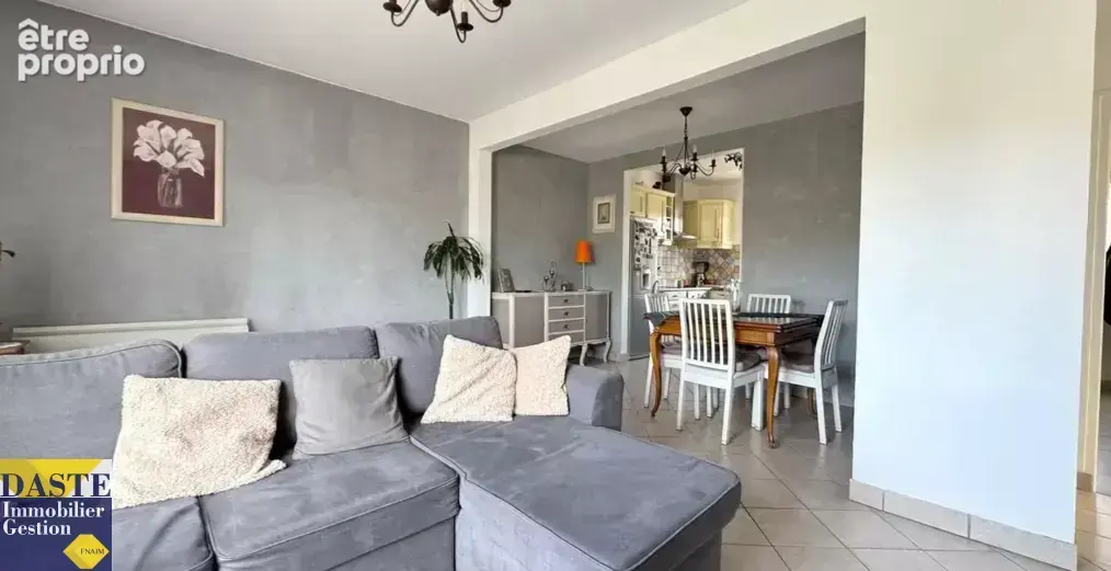 Appartement à PONTAULT-COMBAULT