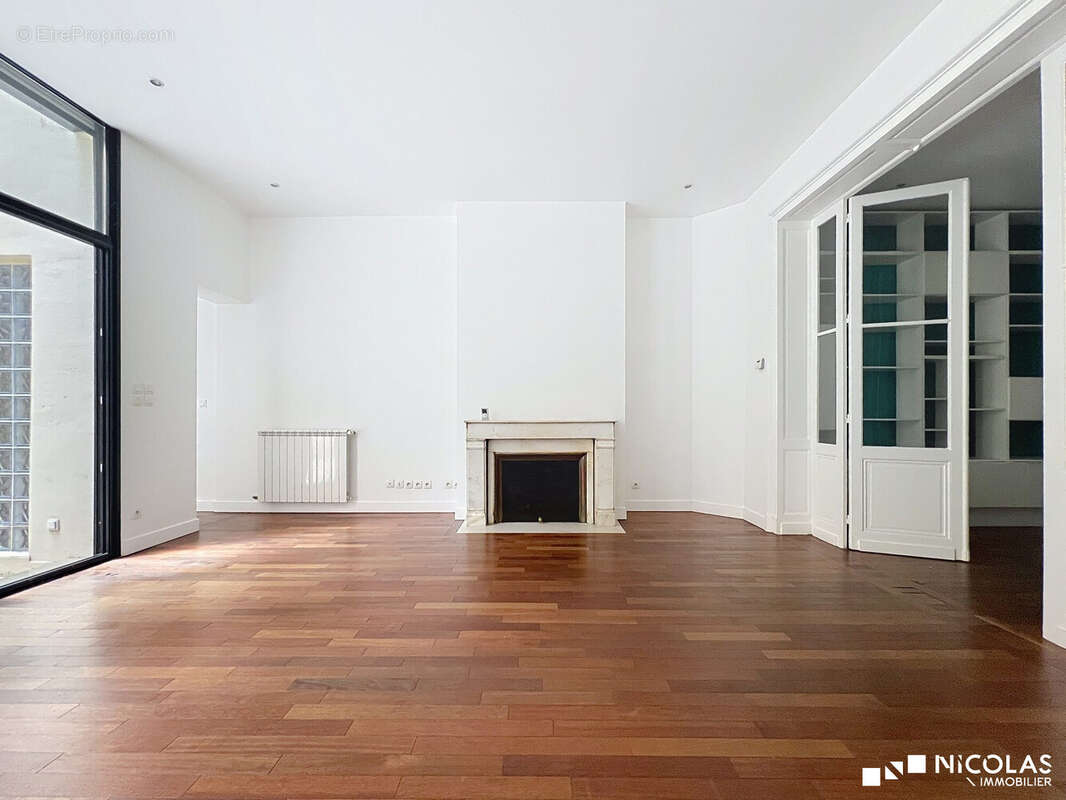 Appartement à BORDEAUX