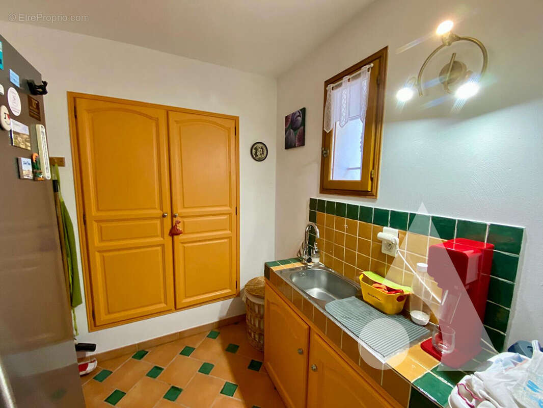 Maison à ENTRECASTEAUX