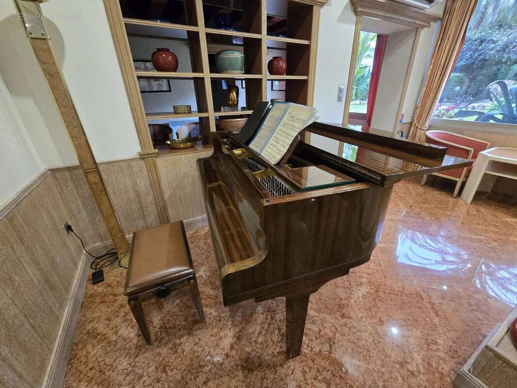 Appartement à LE CANNET